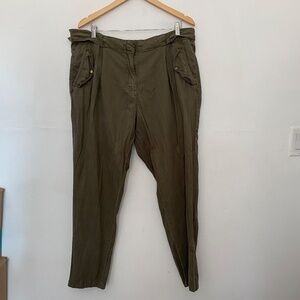 **$5 SALE** Per Una Green Tapered Pants